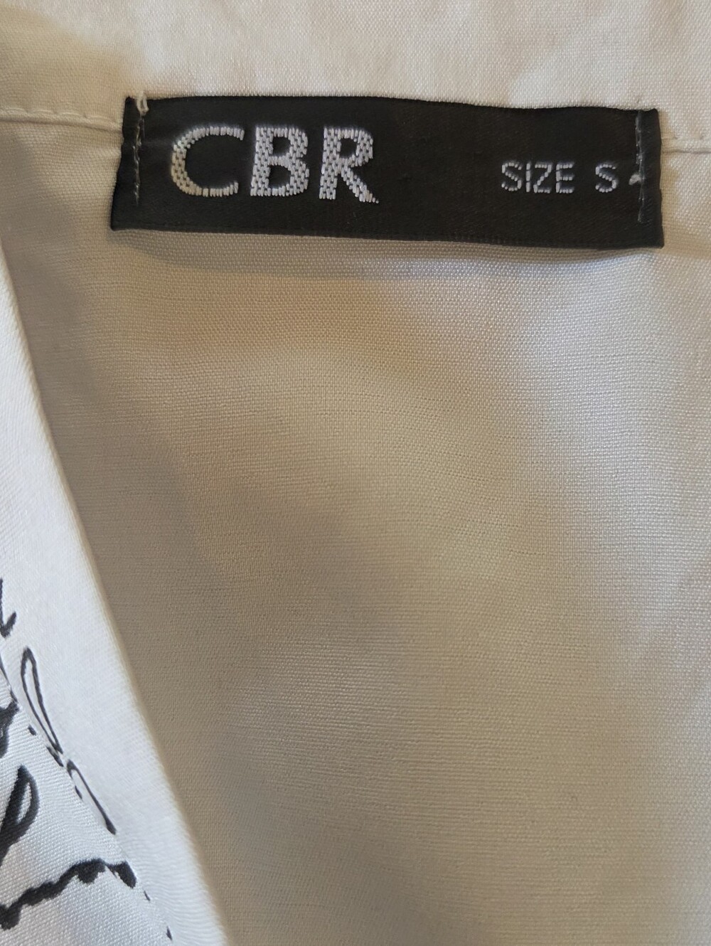 CBR Cream Script-Print Button Placket Blouse - Picture 4 of 9